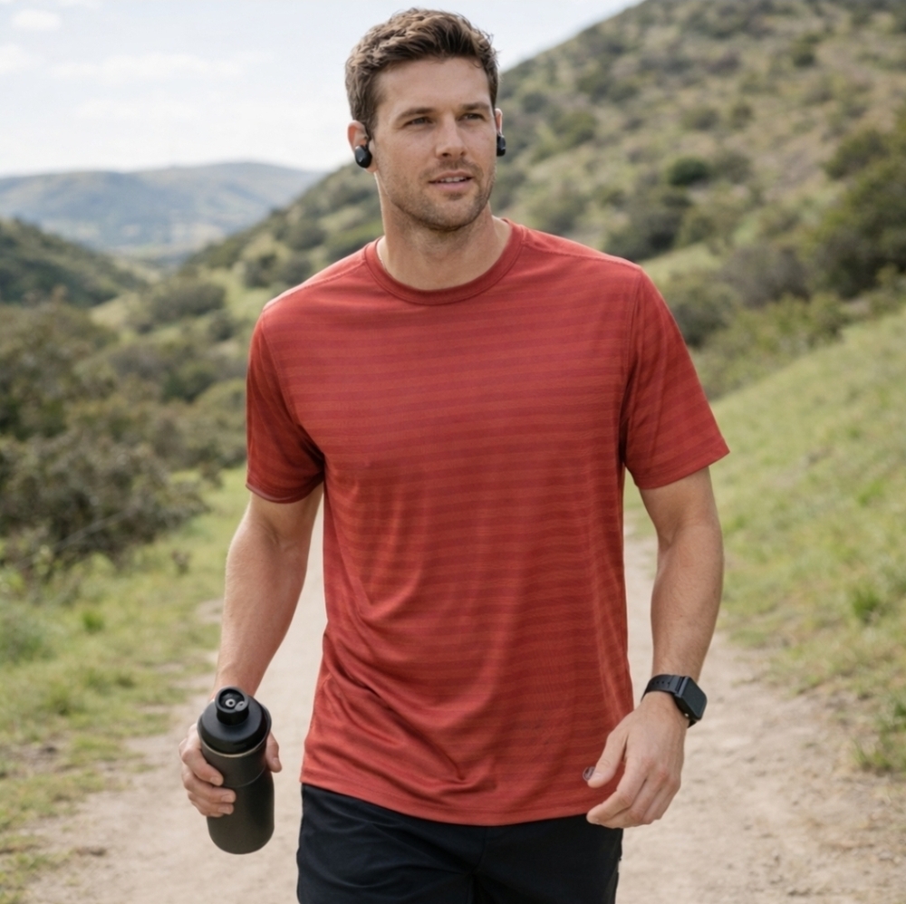 NWT Zelos Lightweight Performance Athletic T-Shirt M Outdoor Workout Athleisure